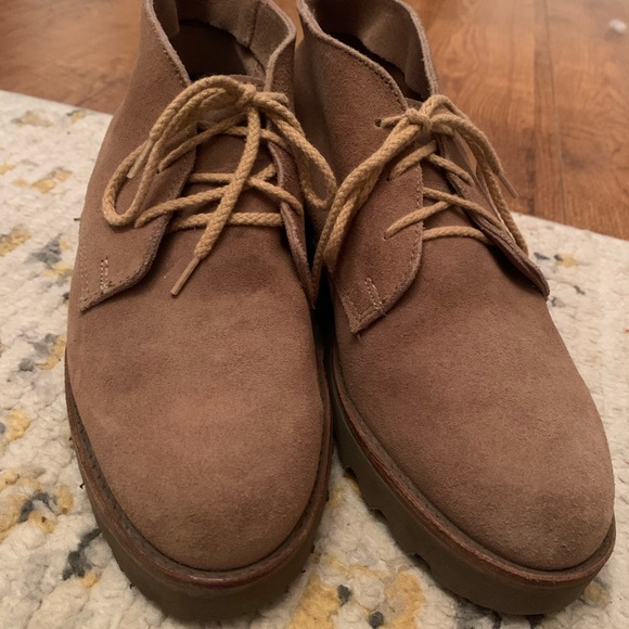 Vibram Tan Boots - Picture 3 of 10